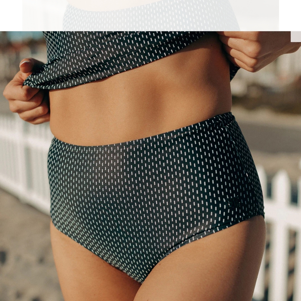 Albion fit midnight dash high waisted bottoms